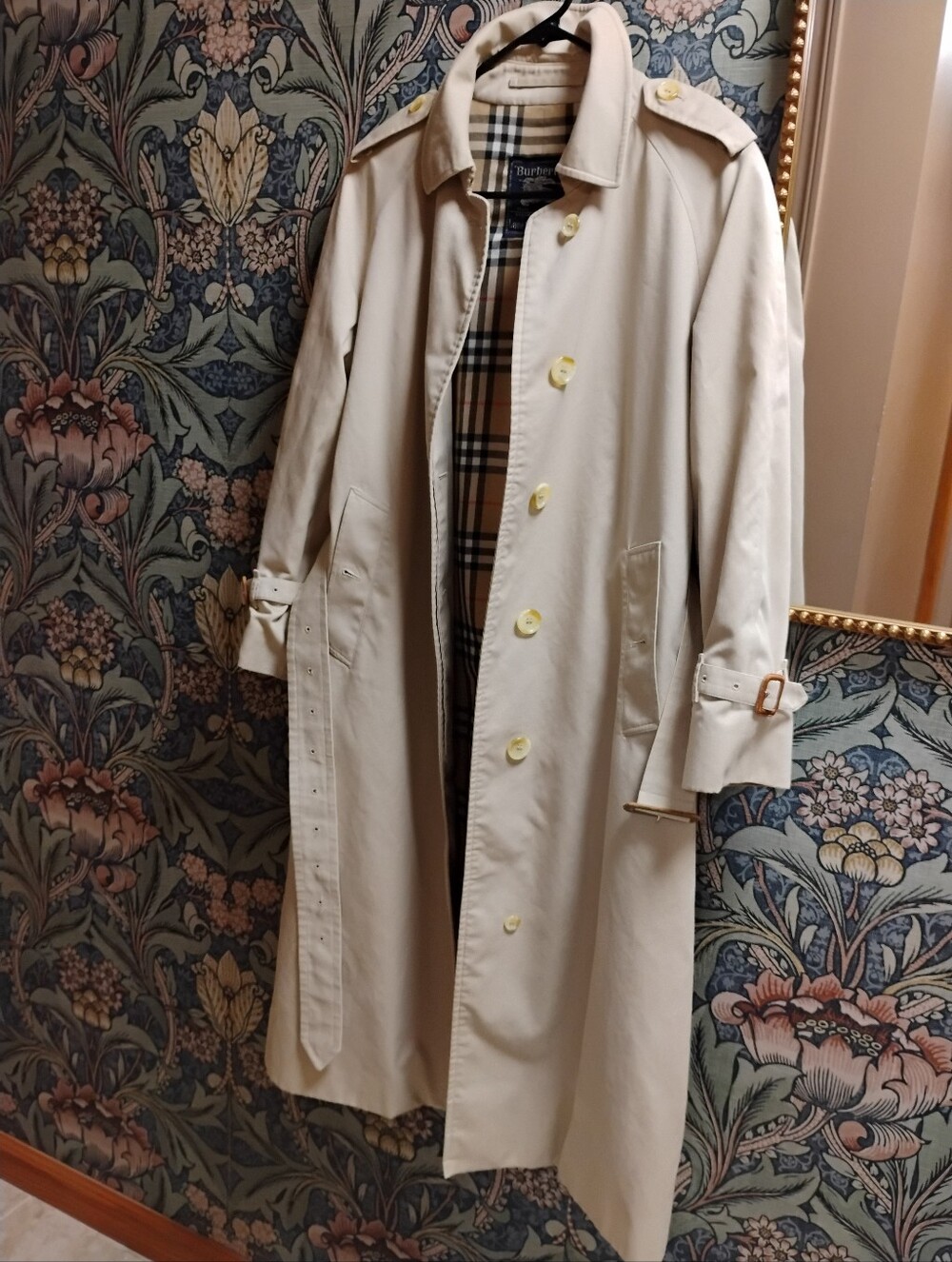Vintage Burberry Cream/Tan Long Trench Coat with Signature Check Lining